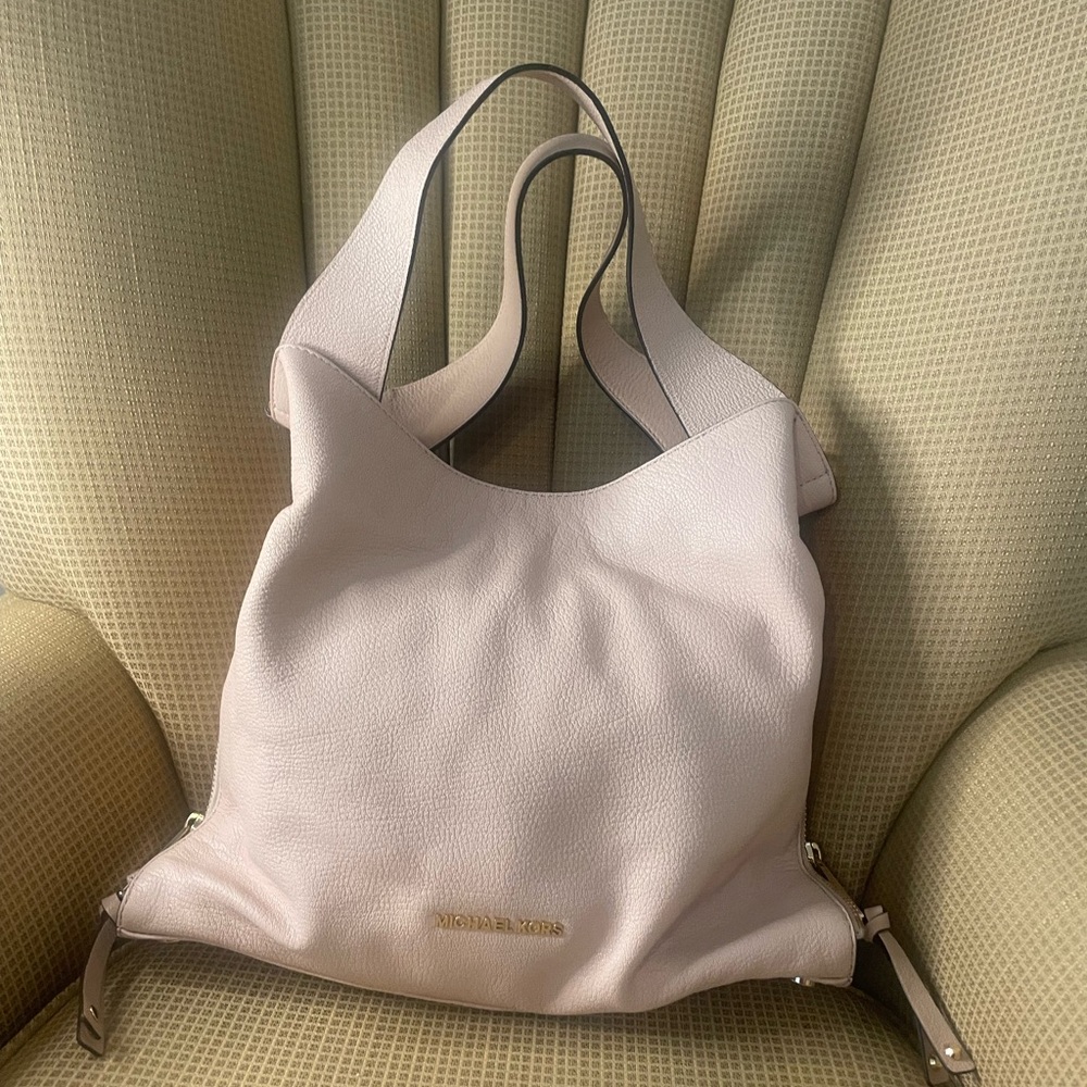 Michael Kors Blush Shoulder Bag